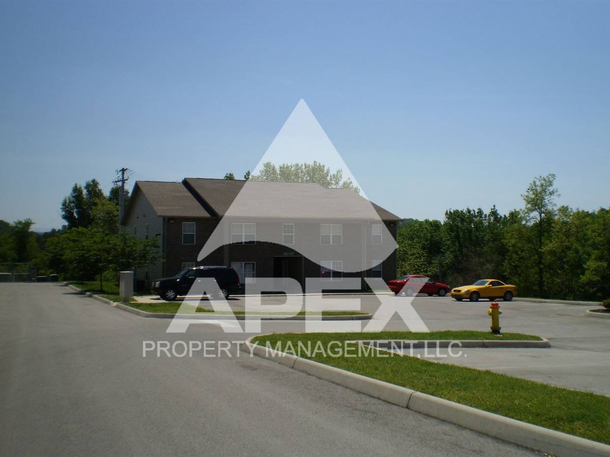Apartment for rent at 1540 E Old Topside Rd, Louisville, TN 37777