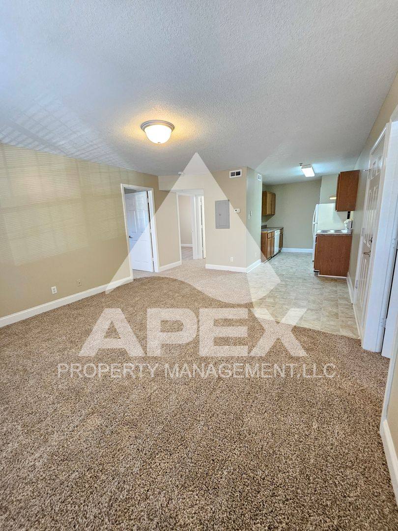 Apartment for rent at 1540 E Old Topside Rd, Louisville, TN 37777