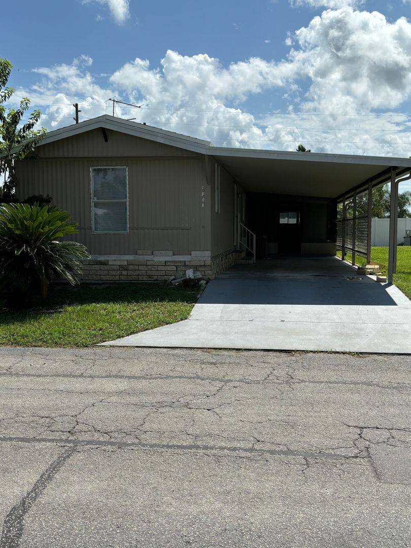House for rent at 5300 Croton St, Zephyrhills, FL 33541