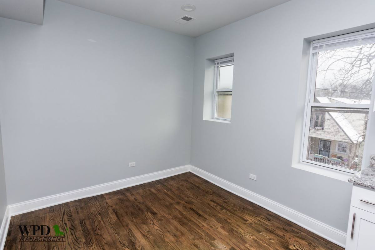 Apartment for rent at 7927 S Marquette Ave, Chicago, IL 60617