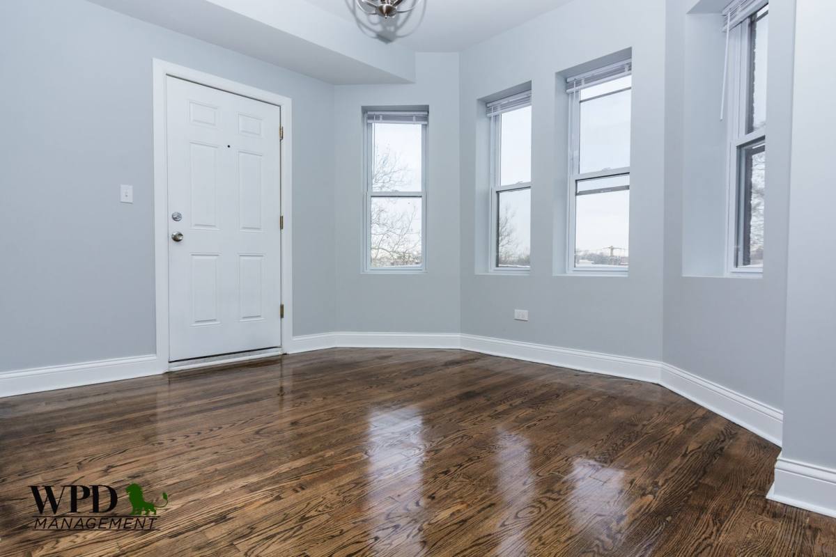 Apartment for rent at 7927 S Marquette Ave, Chicago, IL 60617