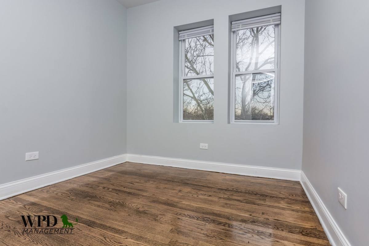 Apartment for rent at 7927 S Marquette Ave, Chicago, IL 60617