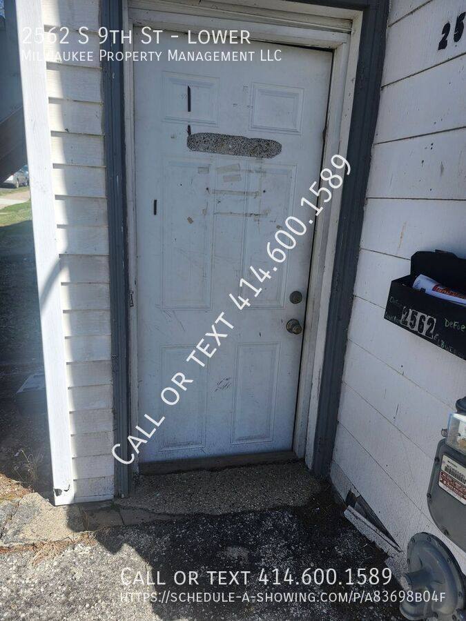 Apartment for rent at 2562 S 9th St, Milwaukee, WI 53215