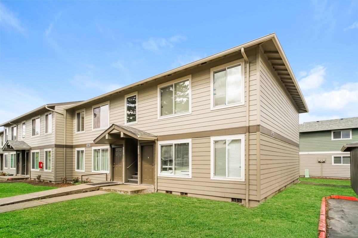 Brighton Park, 3864 Sunnyview Rd NE, Salem, OR 97305 - Apartment for Rent - Image 1