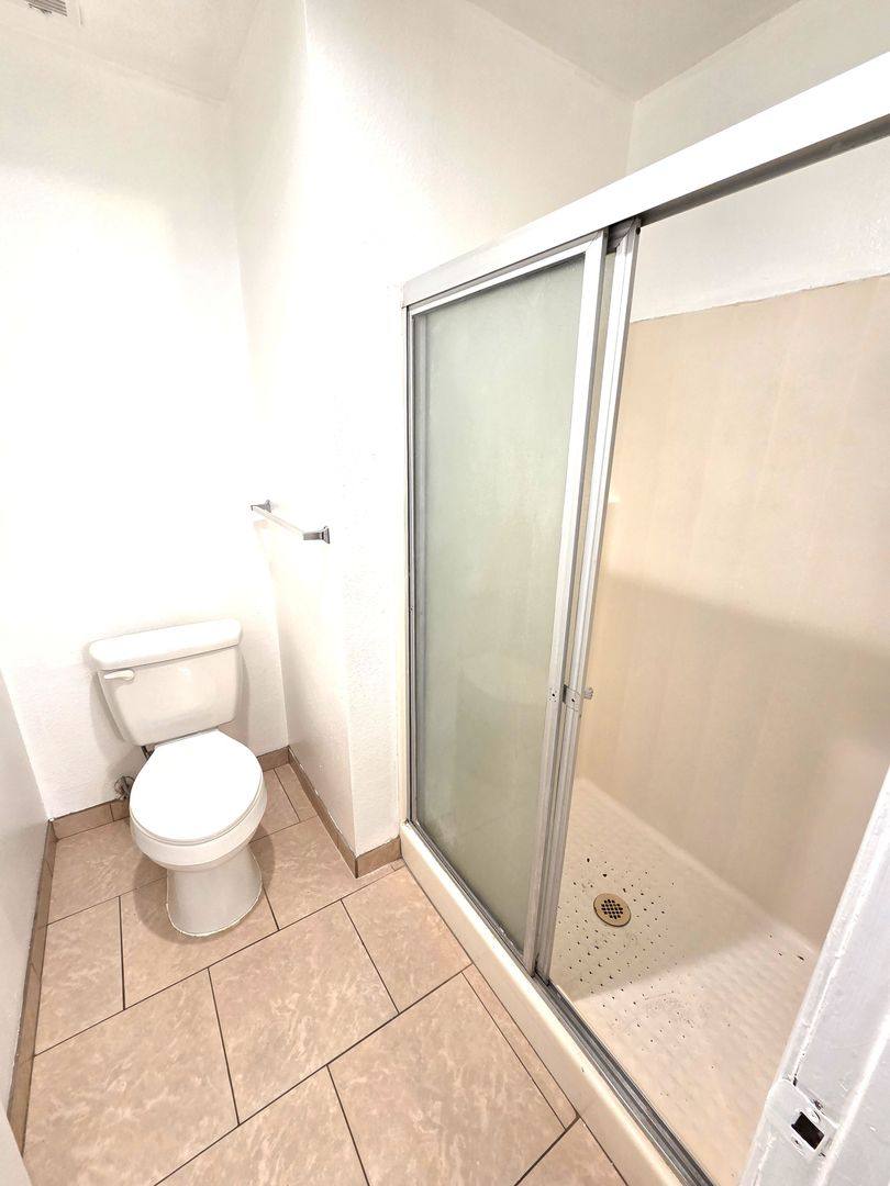 Apartment for rent at 1917 & 1919 W Whitendale Ave, Visalia, CA 93277
