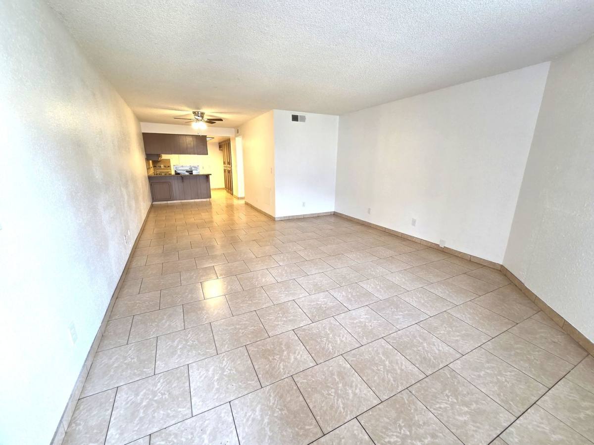Apartment for rent at 1917 & 1919 W Whitendale Ave, Visalia, CA 93277