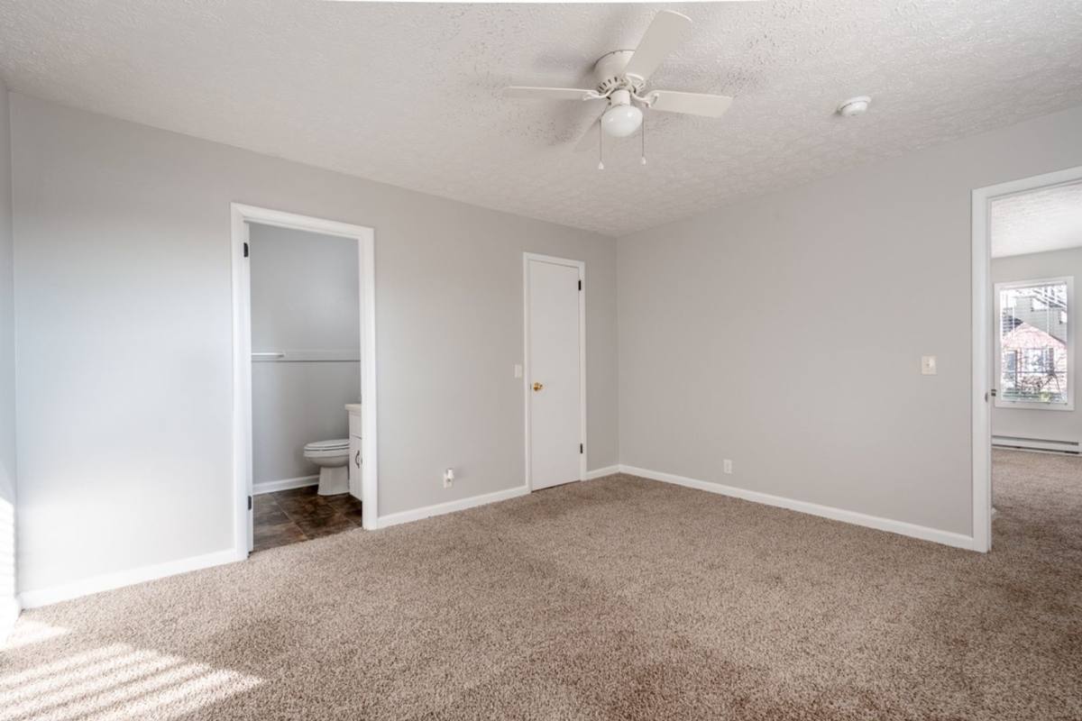 Apartment for rent at 1059 Woods Ferry Rd, Gallatin, TN 37066