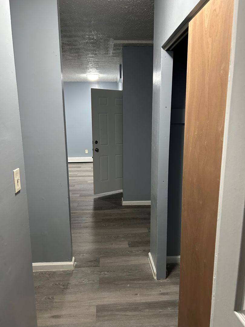 Apartment for rent at 16 Henry St, Hartford, CT 06114