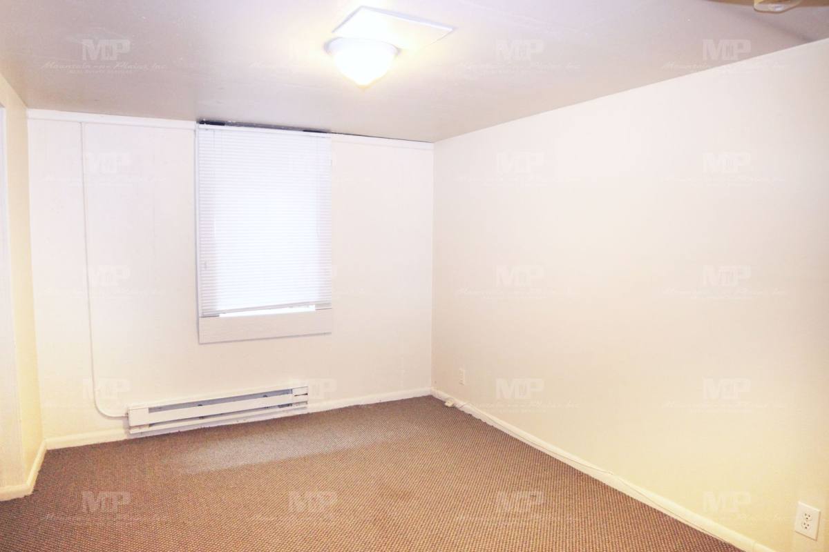 Townhouse for rent at 523 1 2 S Grant Ave, Fort Collins, CO 80521