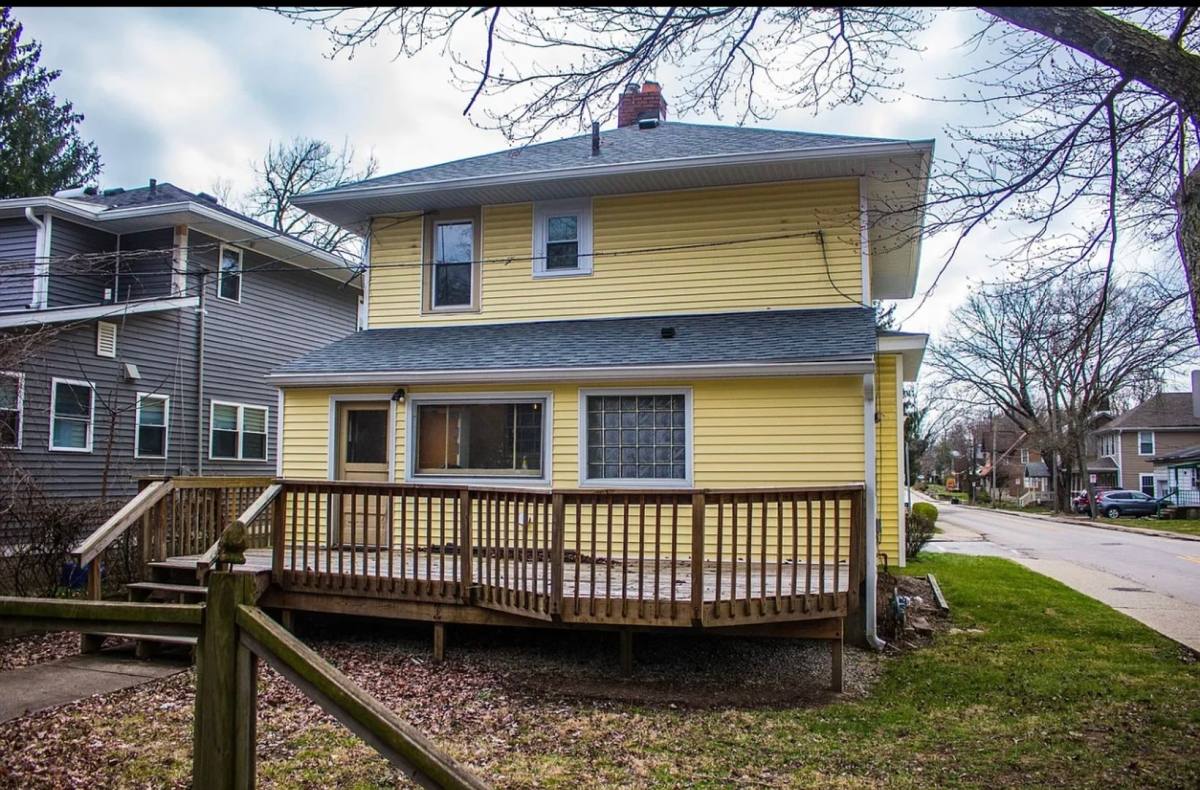 Apartment for rent at 601 E University St, Bloomington, IN 47403