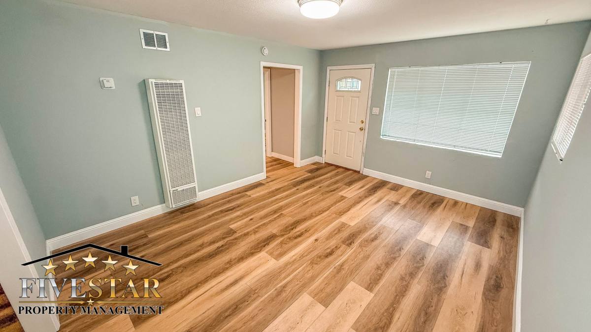 House for rent at 2703 Center St, Bakersfield, CA 93306