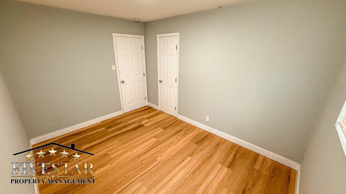 House for rent at 2703 Center St, Bakersfield, CA 93306