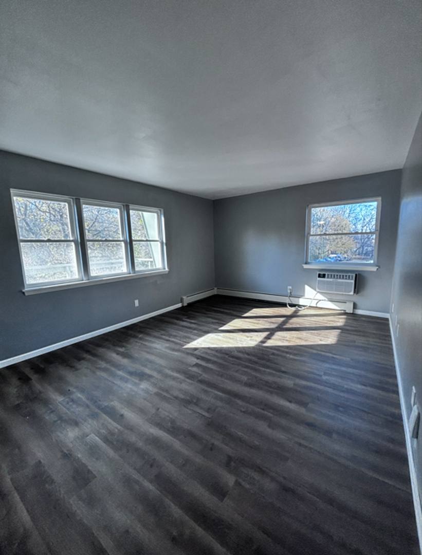 Apartment for rent at 1005 S E St, Appleton, WI 54915