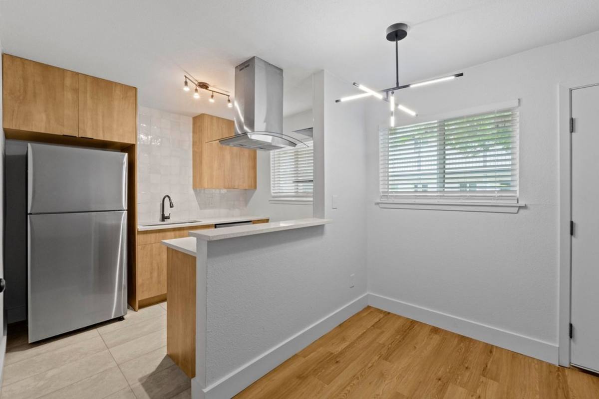 Apartment for rent at 7929 Gault St, Austin, TX 78757