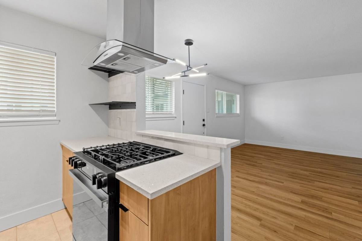 Apartment for rent at 7929 Gault St, Austin, TX 78757