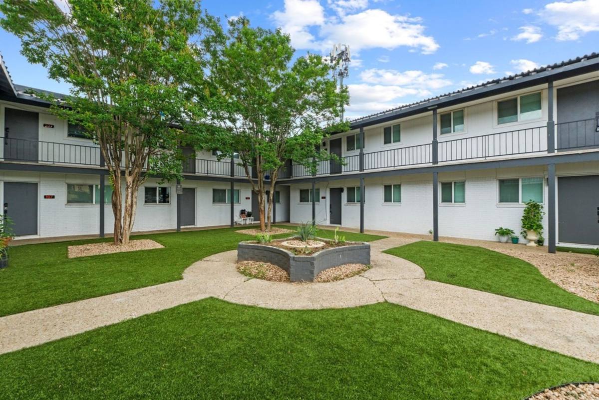 Apartment for rent at 7929 Gault St, Austin, TX 78757