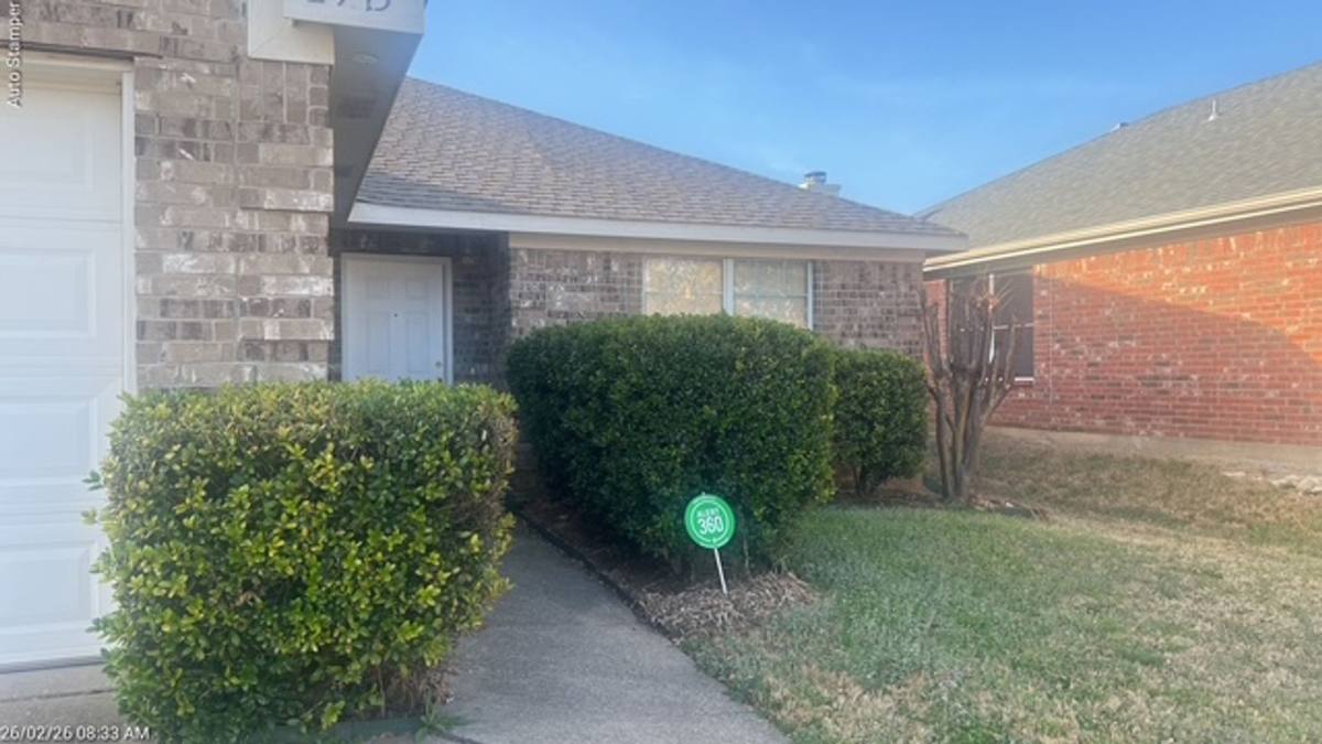 House for rent at 2913 Vicksburg Lane, Fort Worth, TX 76123