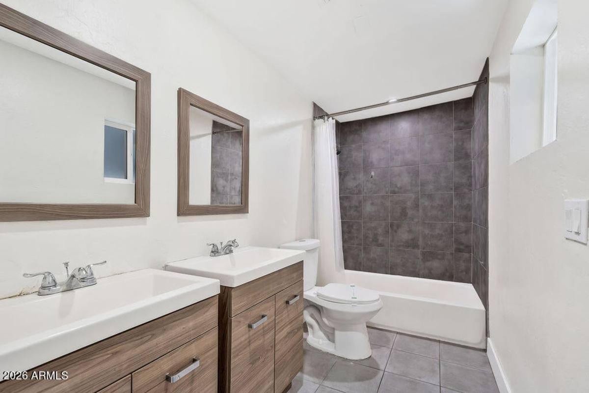 Townhouse for rent at 436 S Oregon St, Chandler, AZ 85225