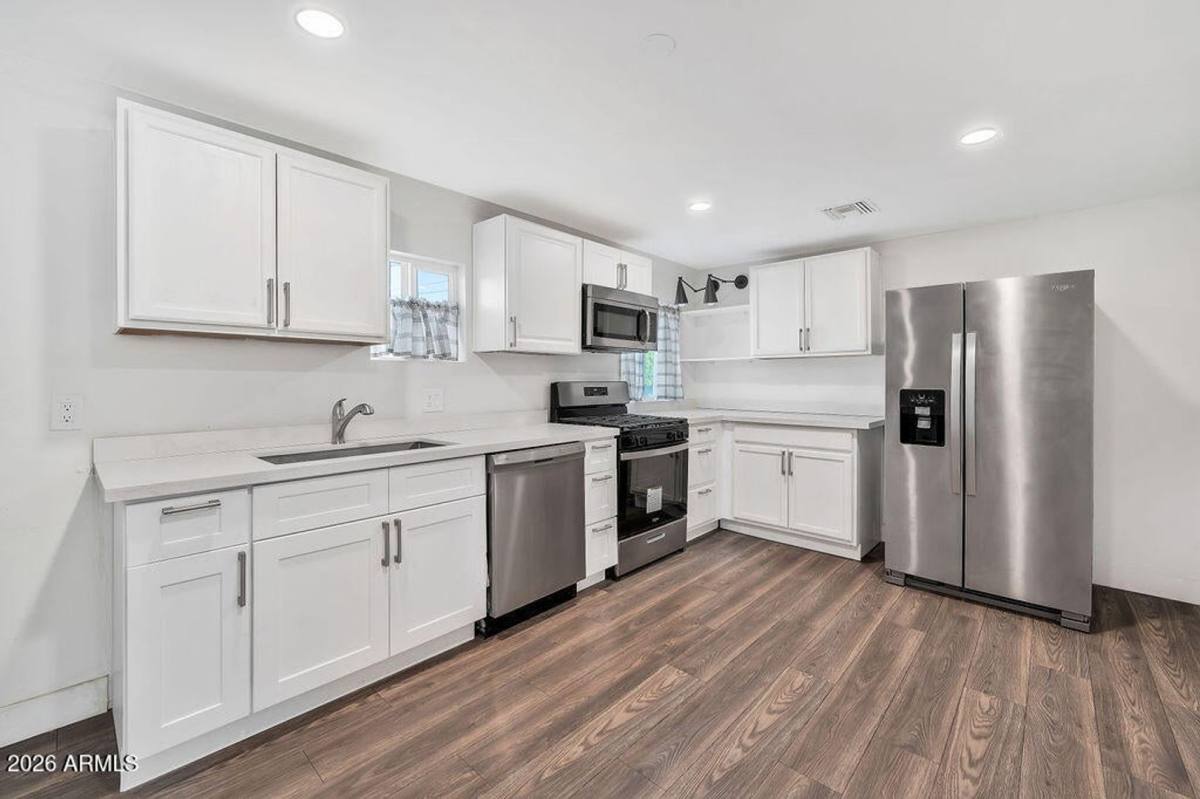 Townhouse for rent at 436 S Oregon St, Chandler, AZ 85225