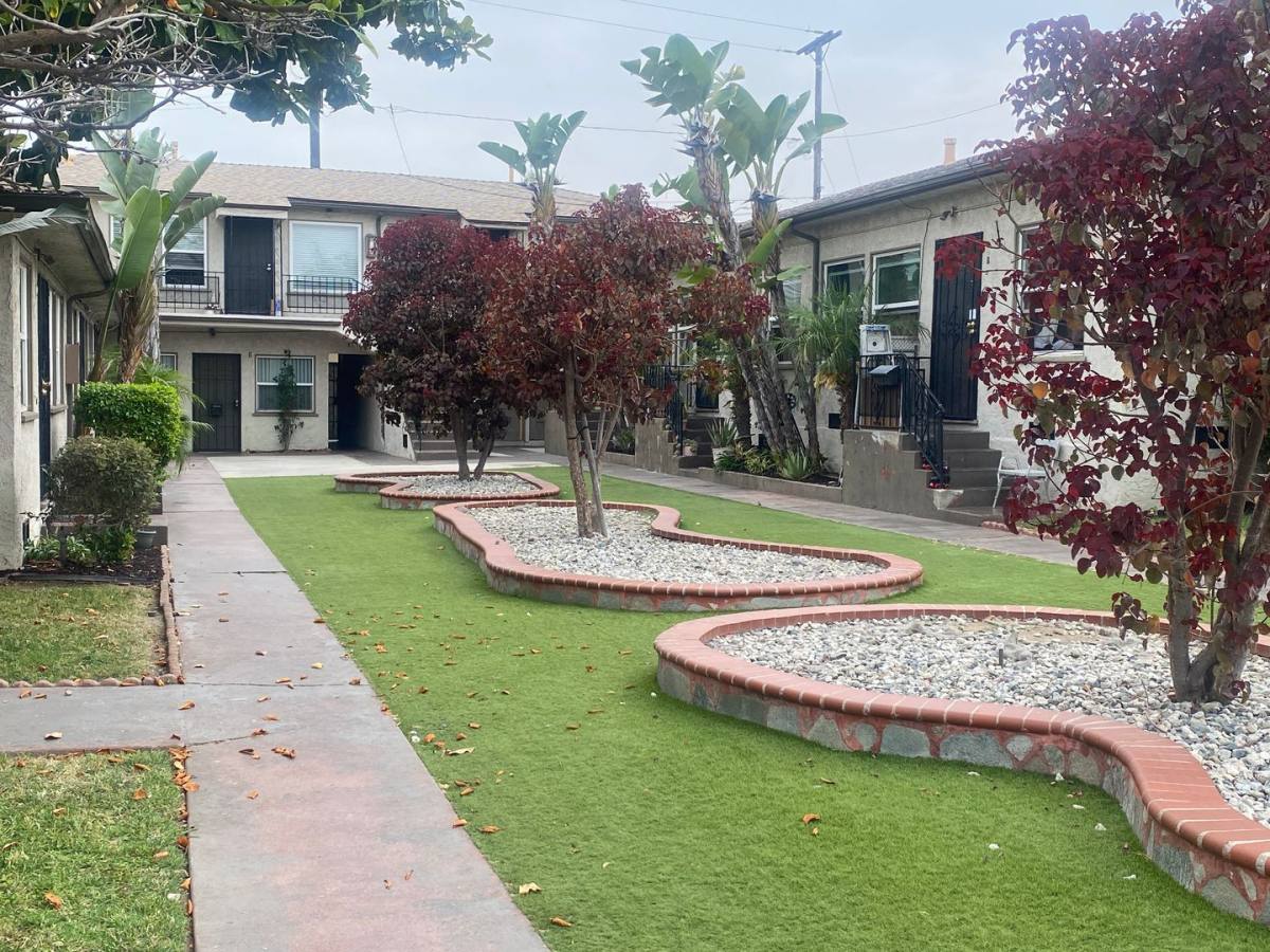 Apartment for rent at 1775-1785 Orizaba Ave, Long Beach, CA 90804