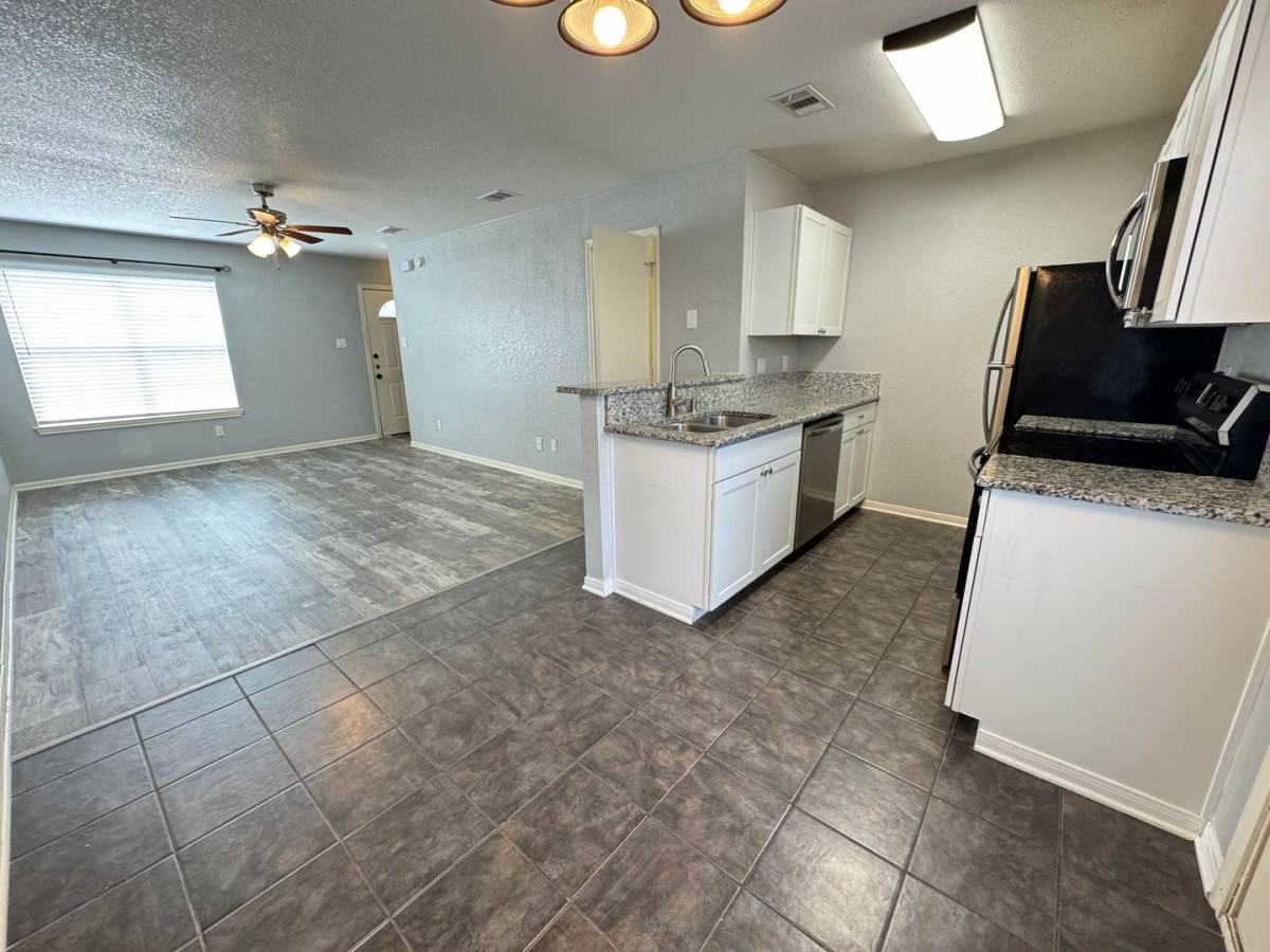 Apartment for rent at 1607 Dugger Circle, Killeen, TX 76543