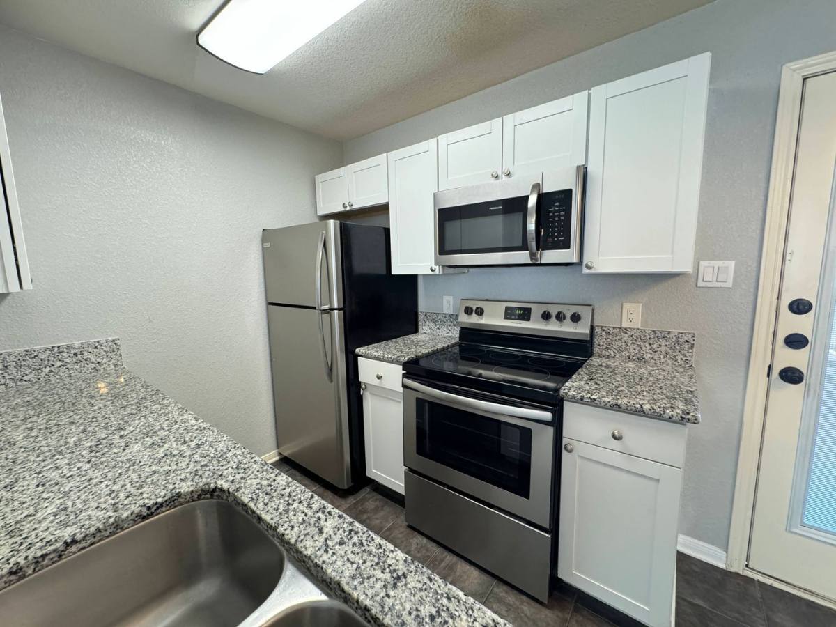 Apartment for rent at 1607 Dugger Circle, Killeen, TX 76543
