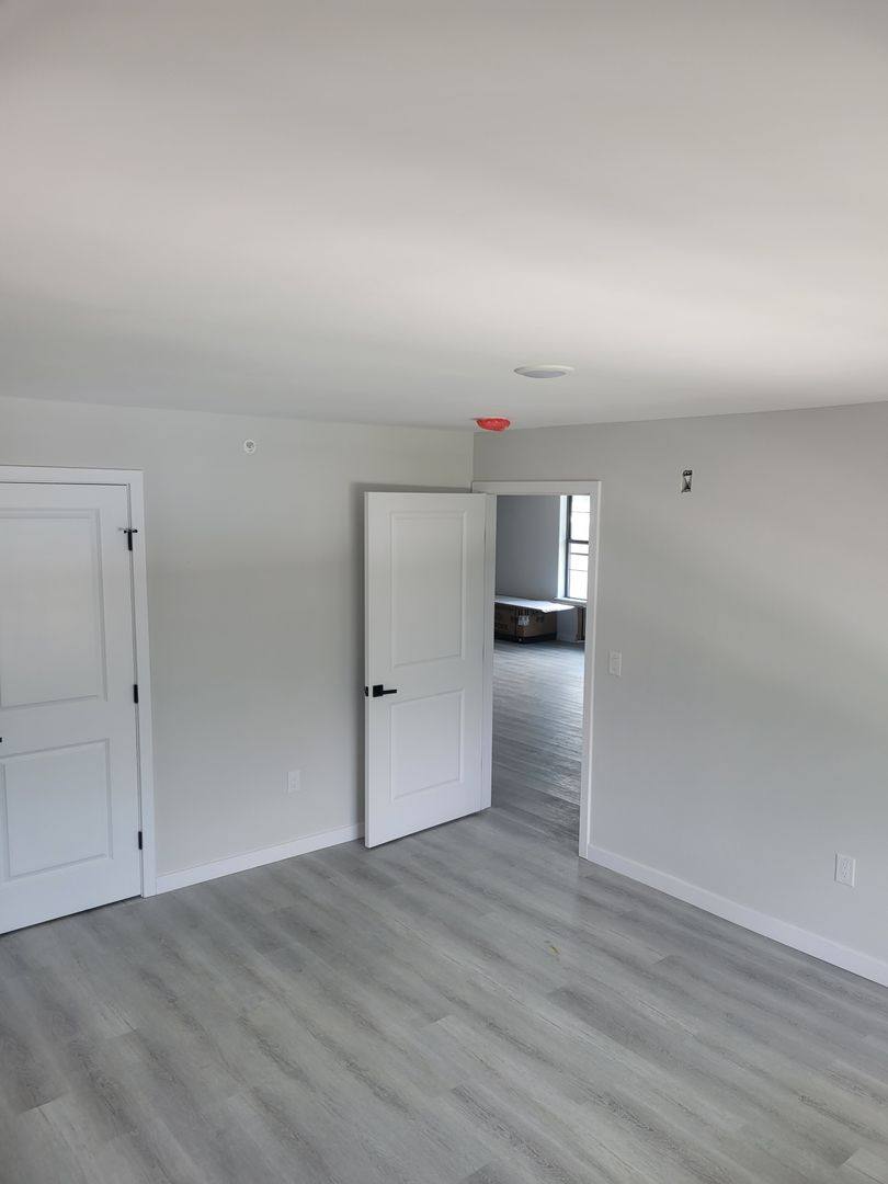 Apartment for rent at 107 E Westfield Ave, Roselle Park, NJ 07204