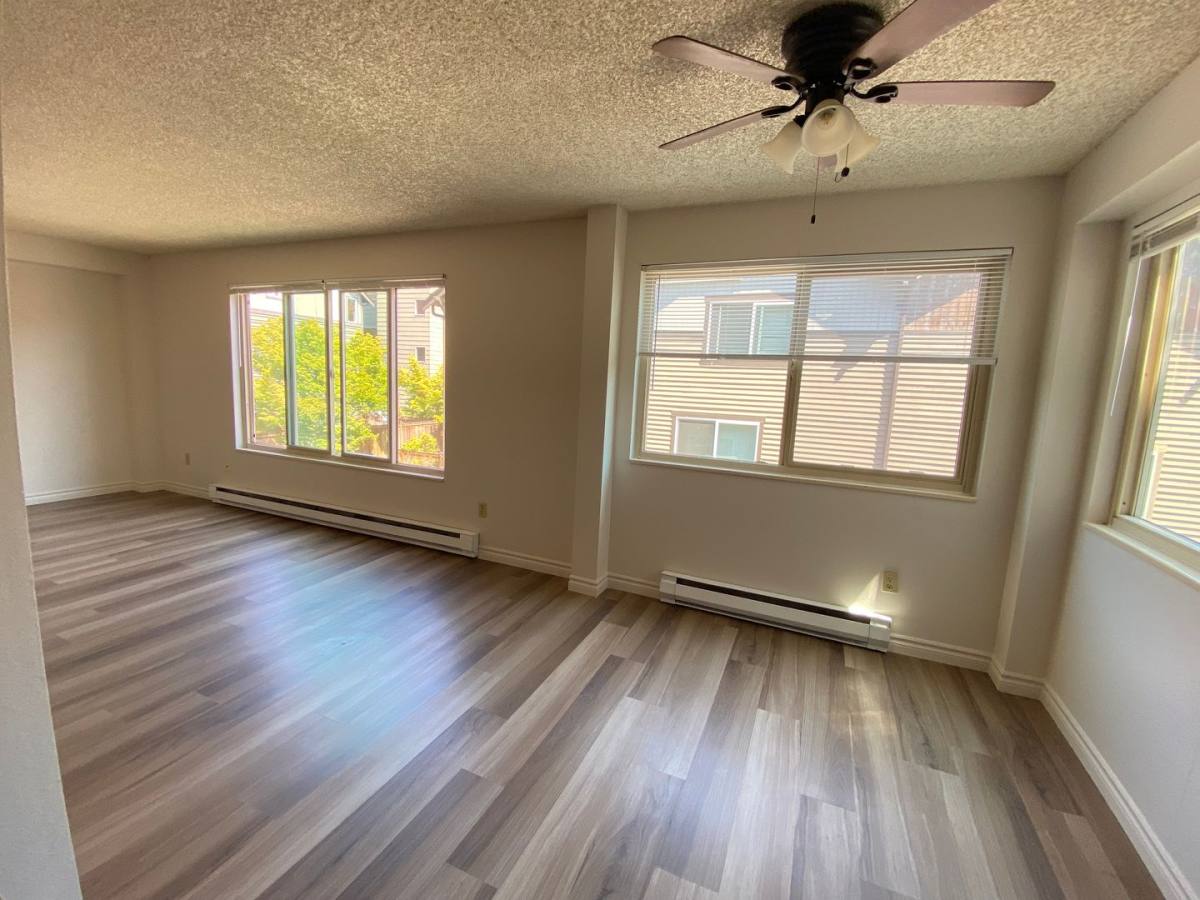 Apartment for rent at 2116 N 112th St, Seattle, WA 98133