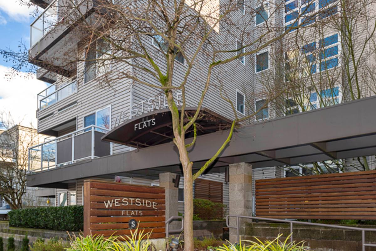 Apartment for rent at 3233 SW Avalon Way, Seattle, WA 98126