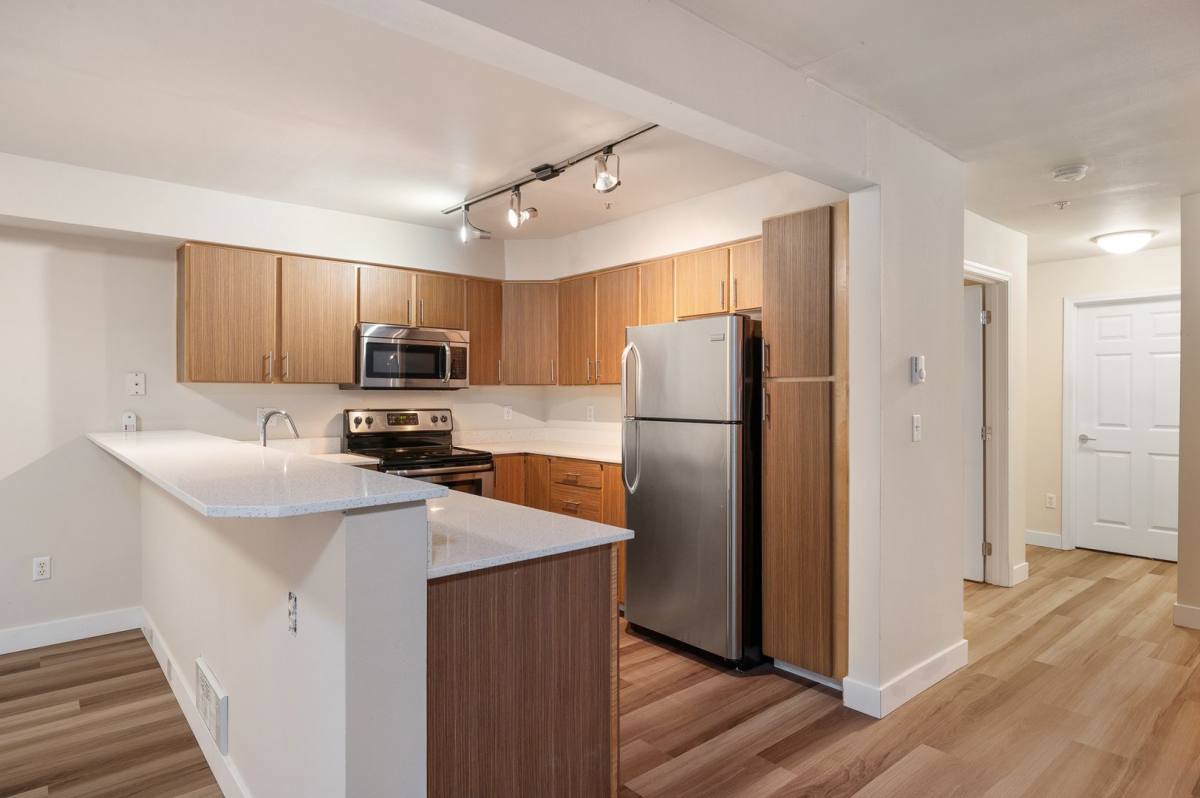Apartment for rent at 3233 SW Avalon Way, Seattle, WA 98126