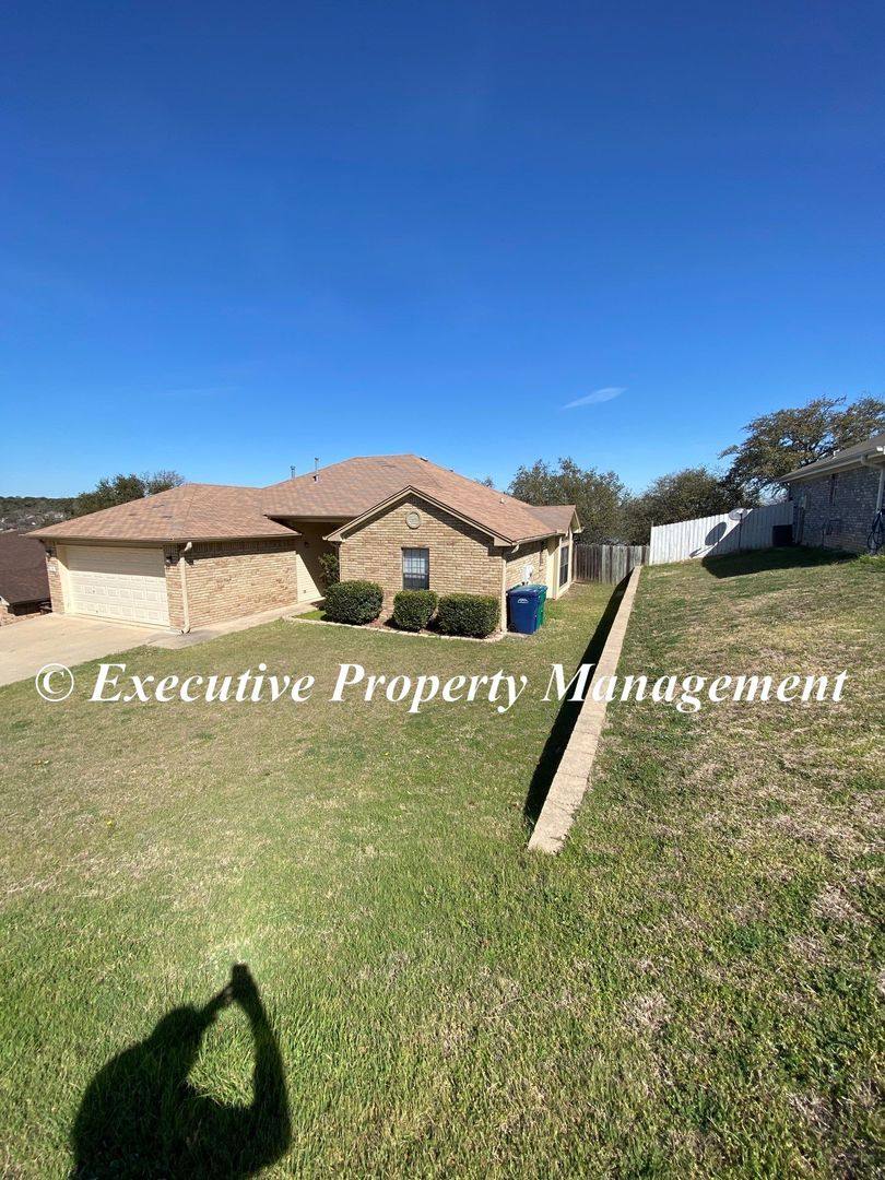 House for rent at 917 Whirlaway Dr, Copperas Cove, TX 76522