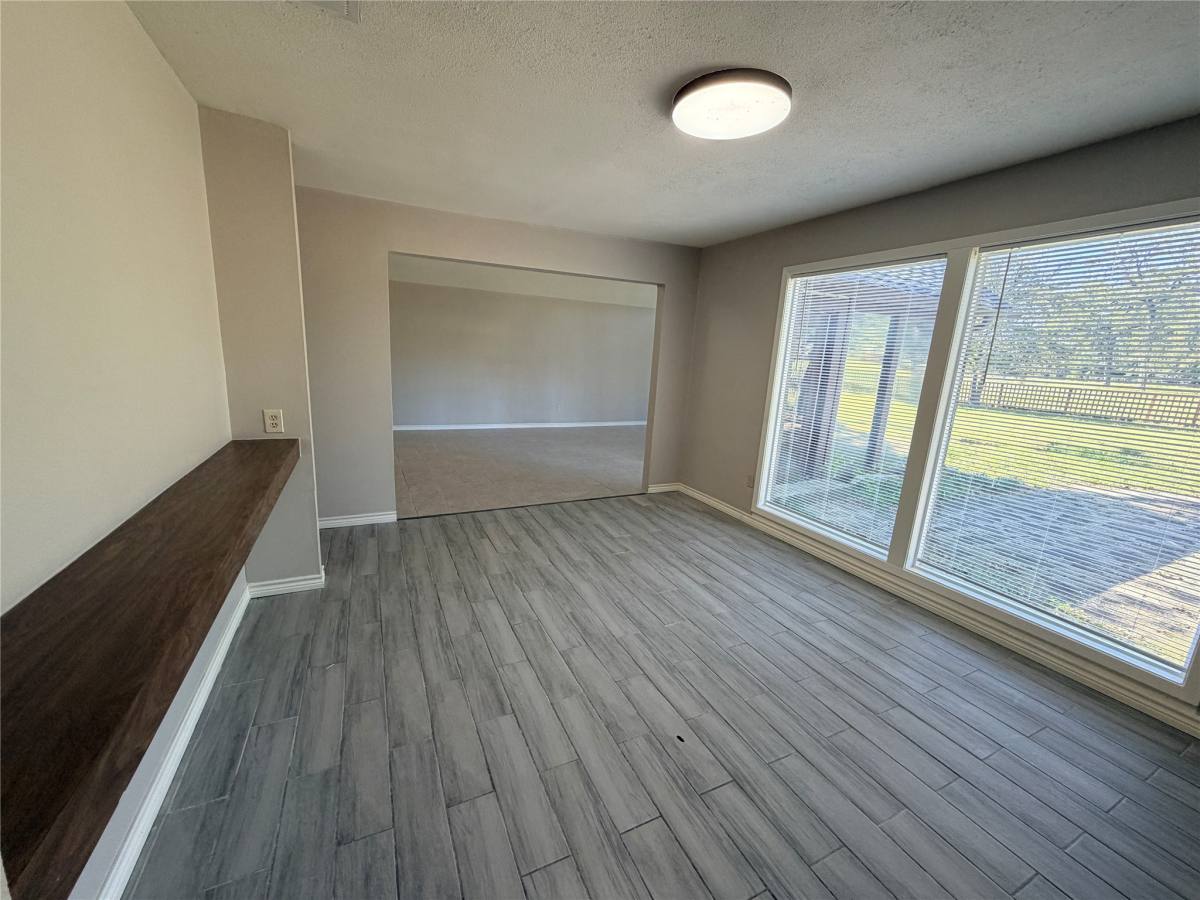 Apartment for rent at 1607 Chestnut Ridge Rd, Kingwood, TX 77339