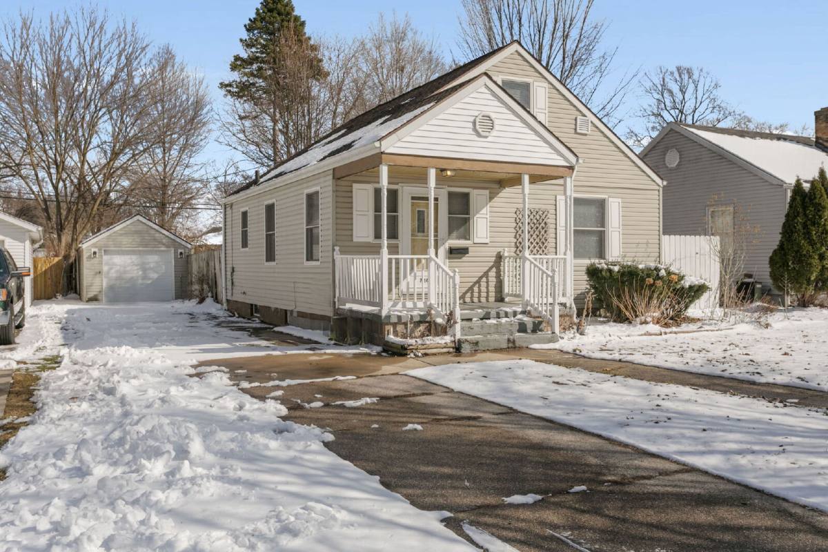 House for rent at 724 Northwood Dr, South Bend, IN 46617