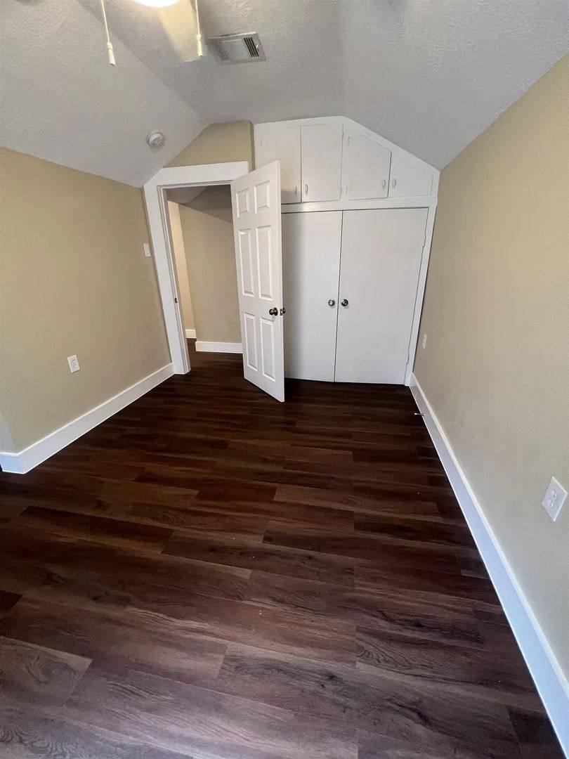 House for rent at 1117 18th St, Orange, TX 77630