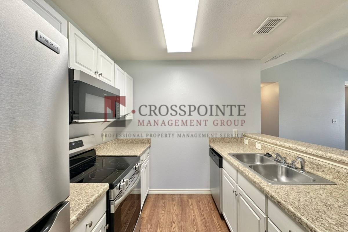 Townhouse for rent at 8641 Mansion Creek Circle, Tyler, TX 75707