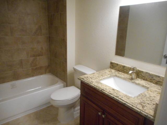 House for rent at 1260 Wildwood Lakes Blvd, Naples, FL 34104