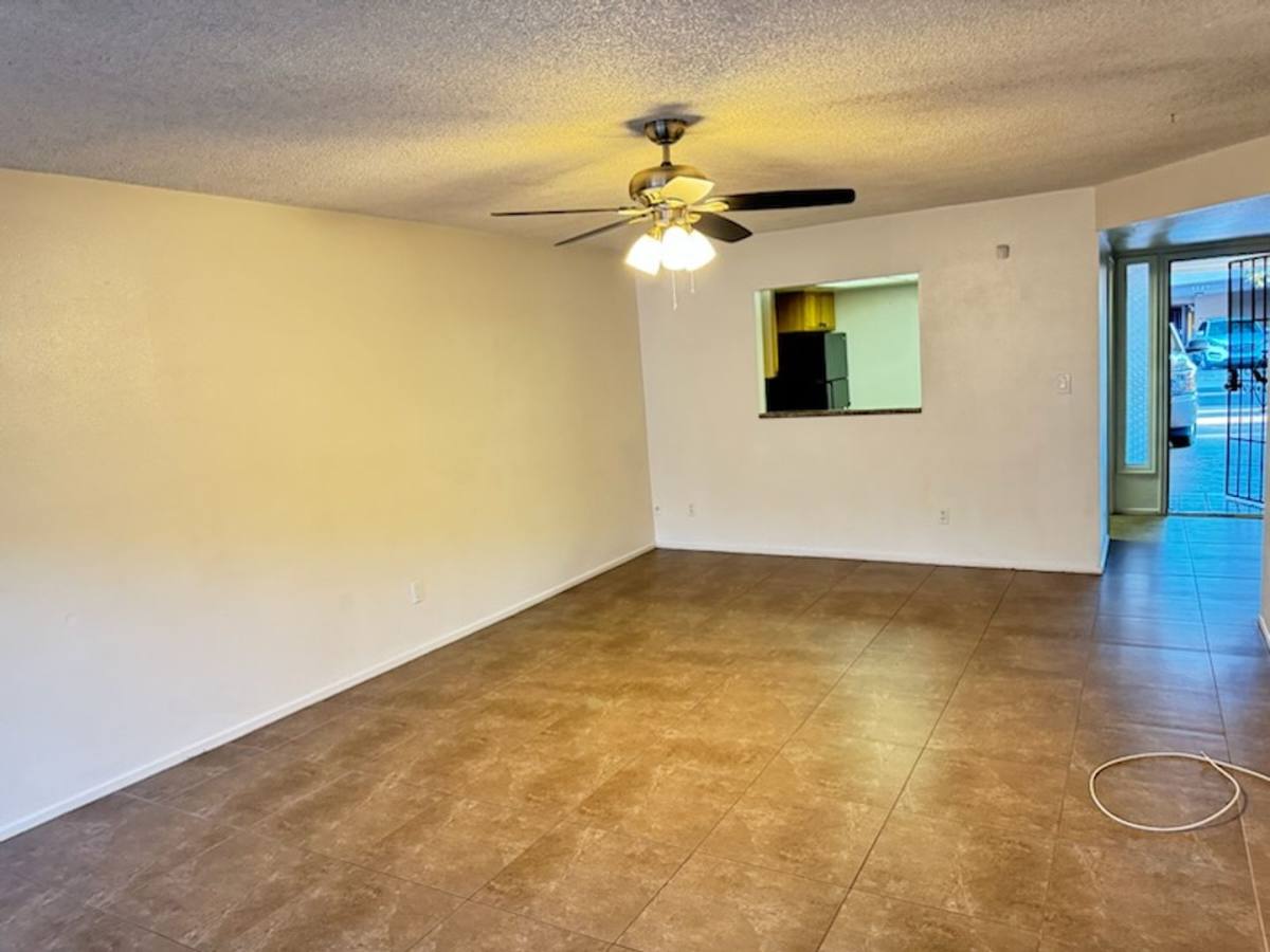 Apartment for rent at 5126 E Monte Vista Rd, Phoenix, AZ 85008