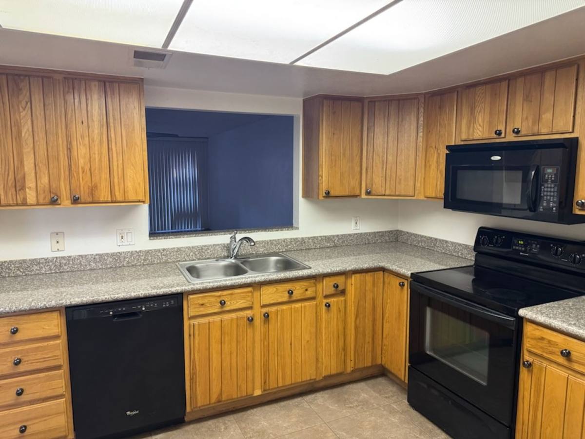 Apartment for rent at 5126 E Monte Vista Rd, Phoenix, AZ 85008
