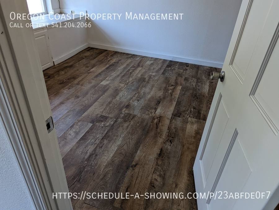 Apartment for rent at 354 SE 35th St #354A, Newport, OR 97365