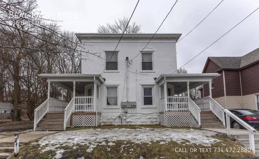 Apartment for rent at 836 Sherman St SE #1, Grand Rapids, MI 49506