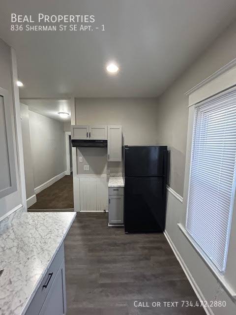 Apartment for rent at 836 Sherman St SE #1, Grand Rapids, MI 49506