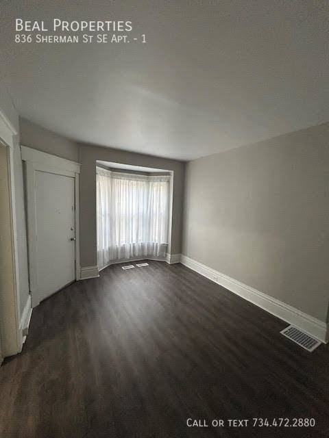 Apartment for rent at 836 Sherman St SE #1, Grand Rapids, MI 49506
