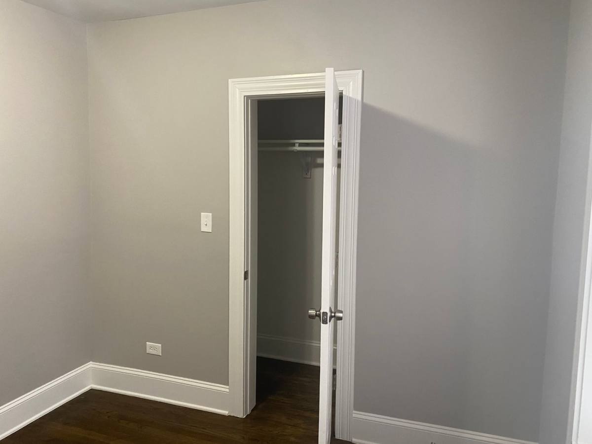 Apartment for rent at 8216 S Ingleside Ave, Chicago, IL 60619