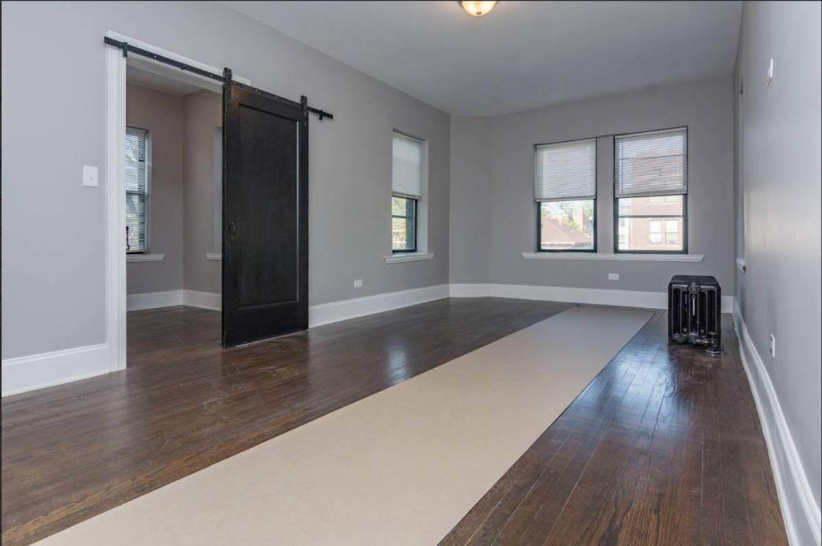 Apartment for rent at 6711 S Cregier Ave, Chicago, IL 60649