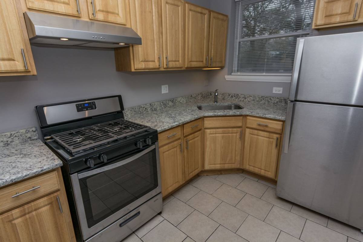 Apartment for rent at 1133 E 79th Place #1S, Chicago, IL 60619