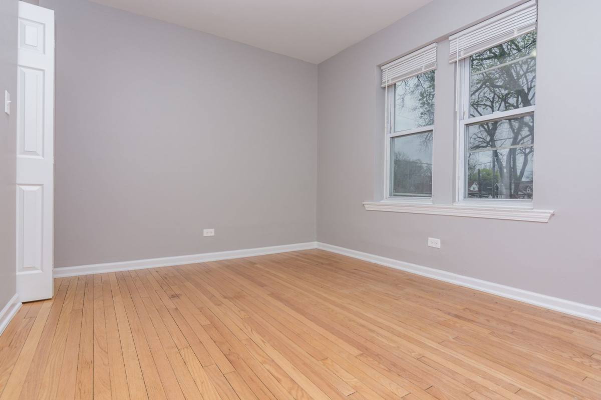 Apartment for rent at 1133 E 79th Place #1S, Chicago, IL 60619
