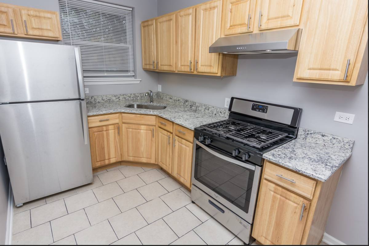 Apartment for rent at 1133 E 79th Place #1S, Chicago, IL 60619