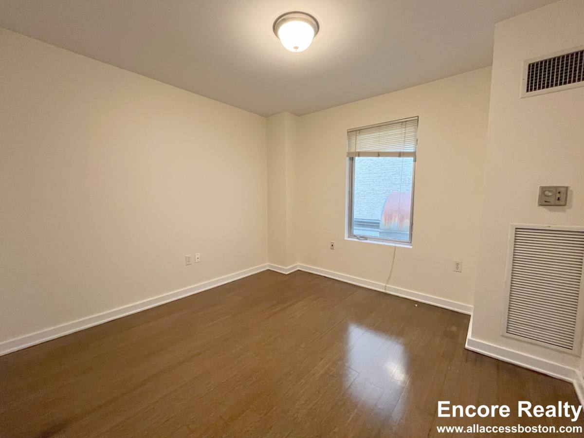 Apartment for rent at 40 Boylston St #503, Boston, MA 02116