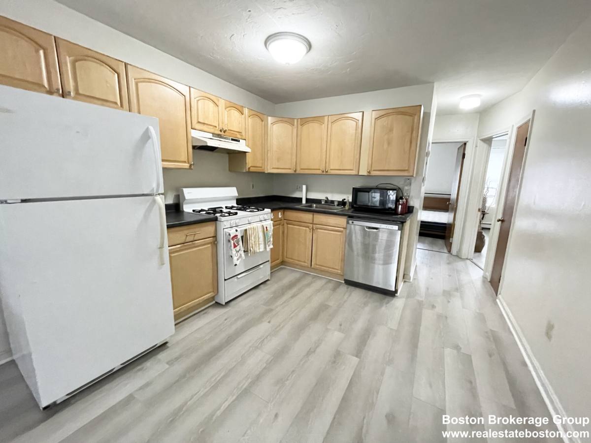 Apartment for rent at 92 Hammond St #2, Roxbury Crossing, MA 02120