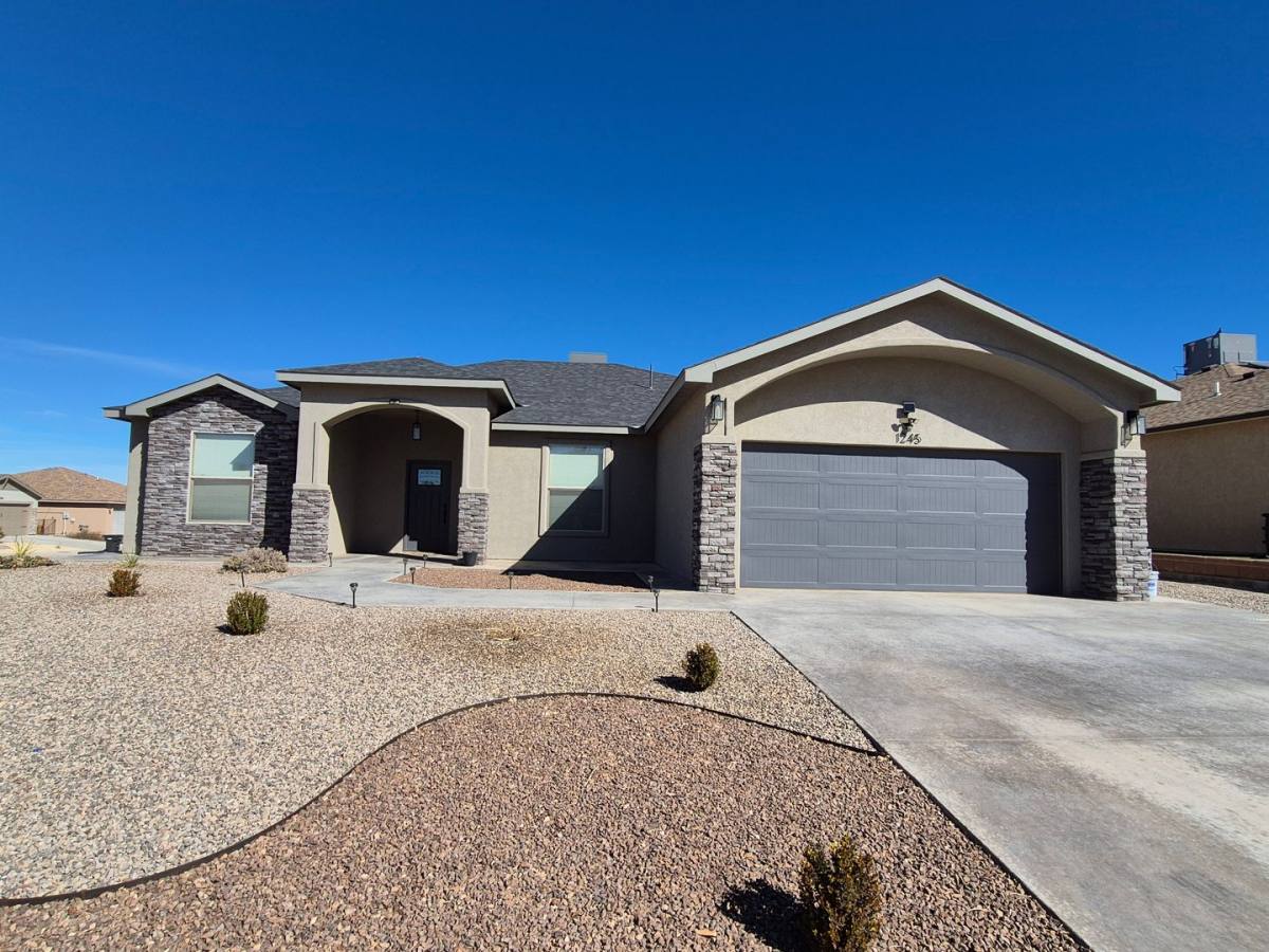 House for rent at 1245 La Sienna, Alamogordo, NM 88310